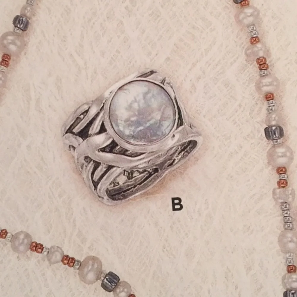 Silpada Ring - Retired - Woven Sterling Silver Band with coin Pearl- size 10 - Picture 8 of 9